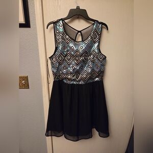 Love Reign Elegant Black Mesh Overlay Squin DRESS